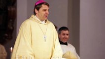 Bischof Stefan Oster erzählt einen Osterwitz