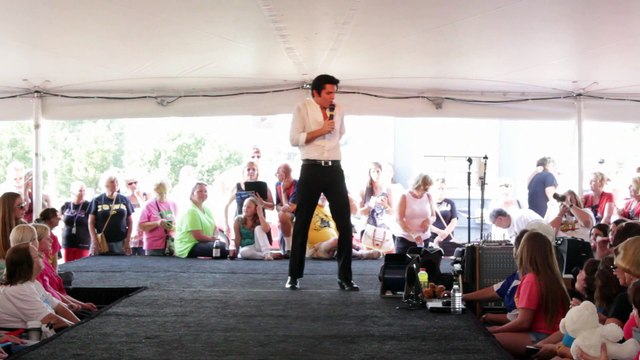 Dean Z sings 'Please Don't Stop Loving Me' Elvis Week 2014