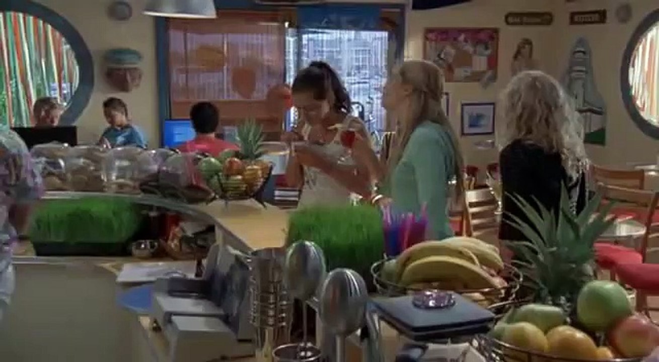 H2O - Plötzlich Meerjungfrau Staffel 2 Folge 1 - Stürmische Zeiten, Teil 1