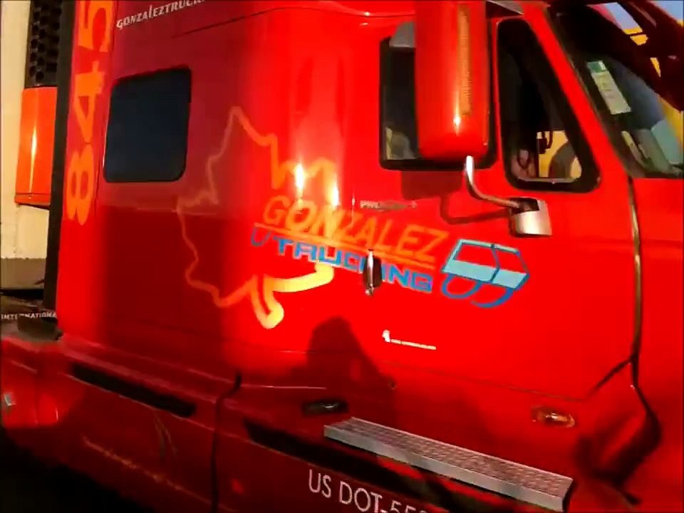 ¡Gonzalez Trucking 845 ProStar en el Cabrito!!