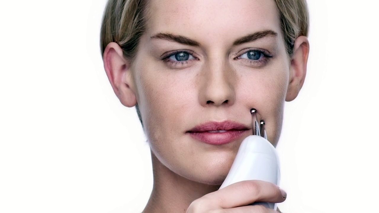 How To Use the NuFACE Trinity ELE Attachment (Eye & Lip Treatment)