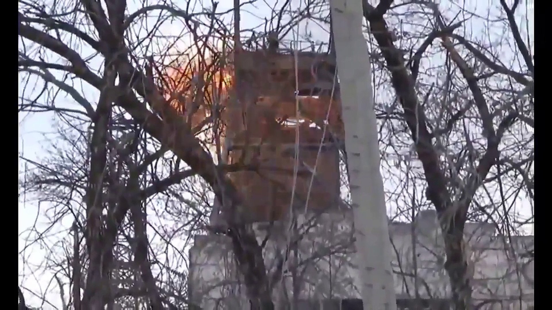 Ukraine War ~ Tank shells at the airport Ukraine News