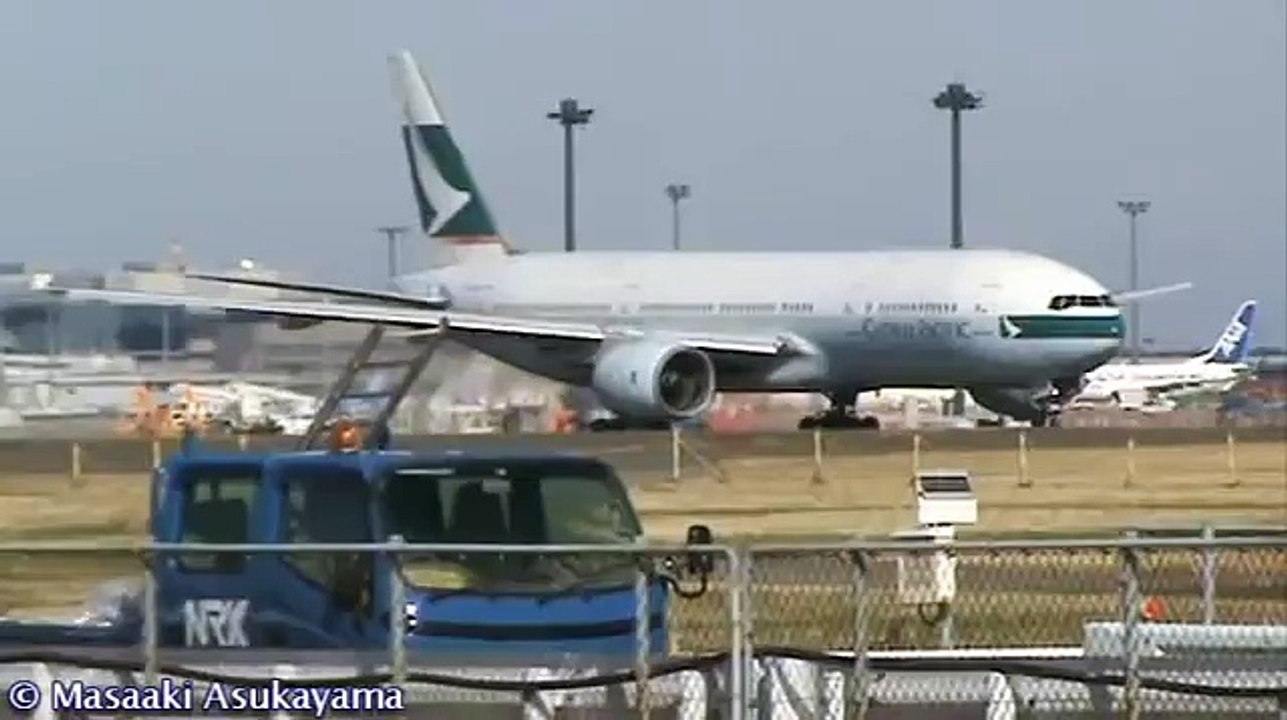 Cathay Pacific Airways Boeing 777-200 【B-HNC】
