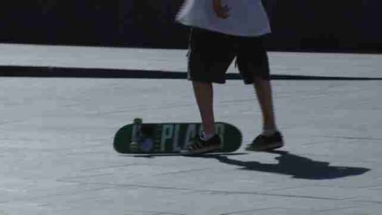 Un joven en coma tras ser agredido con un monopatín