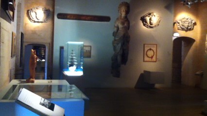 Entraves, dans les salles du musée d'histoire de Nantes