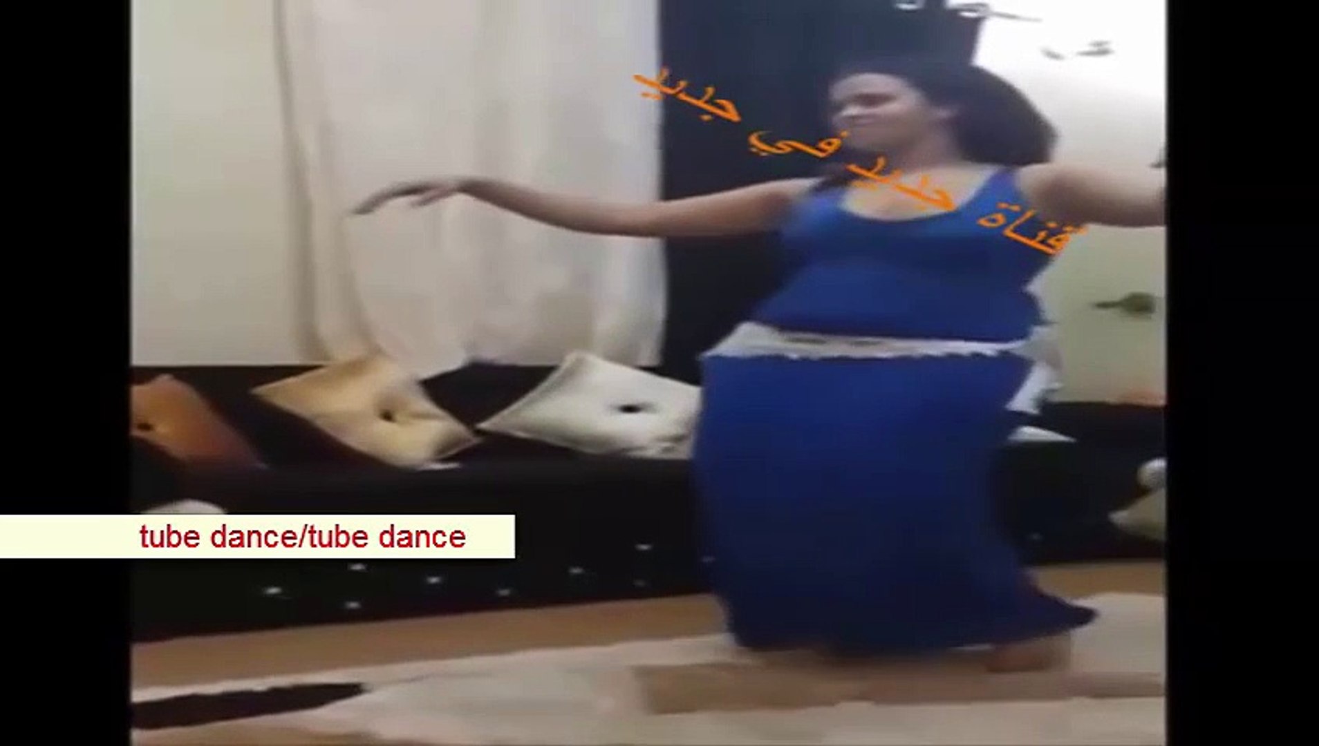 رقص مصري على وحده ونص زوين بزااااف - Vidéo Dailymotion