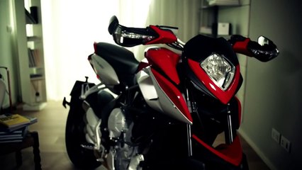 MV Agusta Rivale 800 2014 max speed 245km/h | 2banh.vn