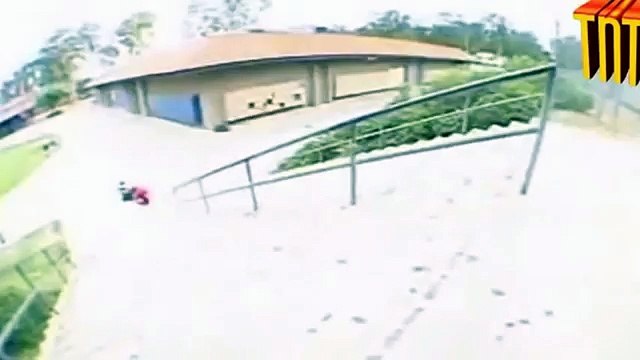 QUEDAS E TOMBOS DE SKATE FAIL