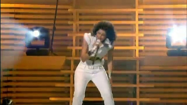 Nelly Furtado I'm like a bird live (Loose the concert DVD)