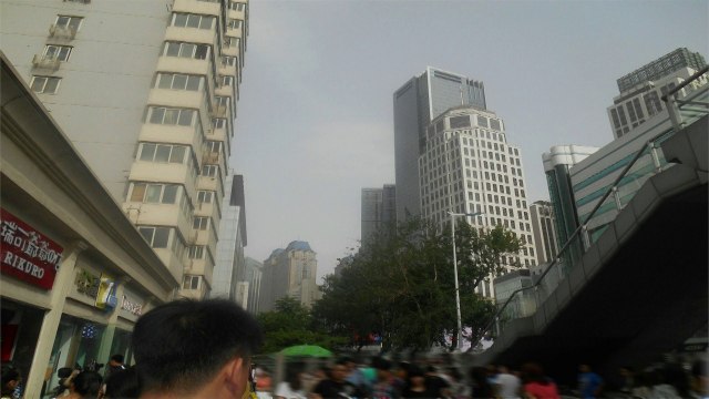 Chine conférence d' Antoine Antolini sur l'art céramique. L'oeuvre d'Iga Gielniewski.