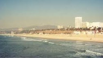 Just out enjoying the day in Santa Monica..mp4