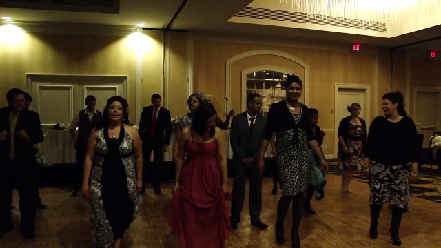 How to Dance el Payaso del Rodeo (Mexican Line Dance)