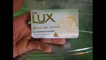 Limpando queimadores de fogão com sabonete lux branco