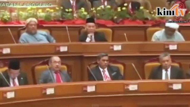 Linangan air mata iringi ikrar Umno sokong hudud