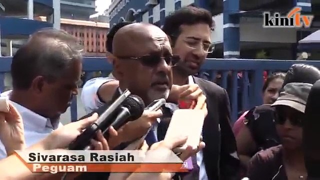 Izzah ditangkap kerana ucapan di Parlimen, kata peguam