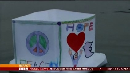BBC 広島原爆70周年 - とうろう流し LIVE (2015/8/6 22:00 JST)