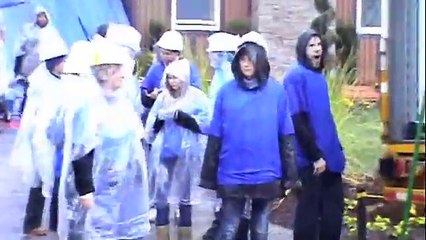 Extreme Makeover Home Edition - Hampton Roads "Move That Bus"