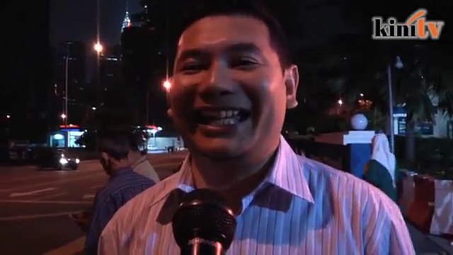 Rafizi lapor isu 1MDB tapi kena tahan kes demo