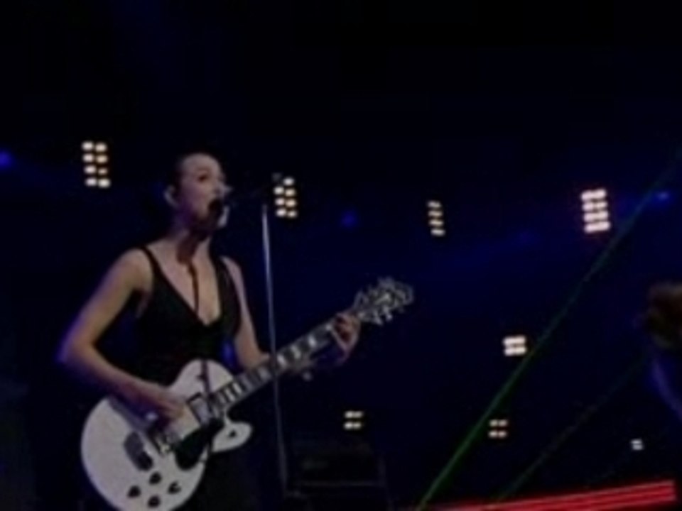 Sahara Hotnights - Cheek To Cheek