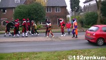 Politie bij Sinterklaas intocht in Oosterbeek.