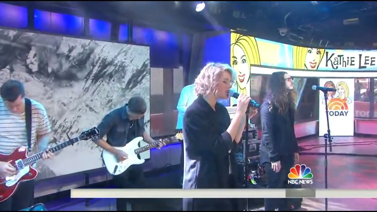 Hillsong UNITED - Touch The Sky - Live on Today Show