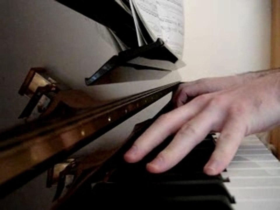 Leaving Paris - Craig Armstrong piano