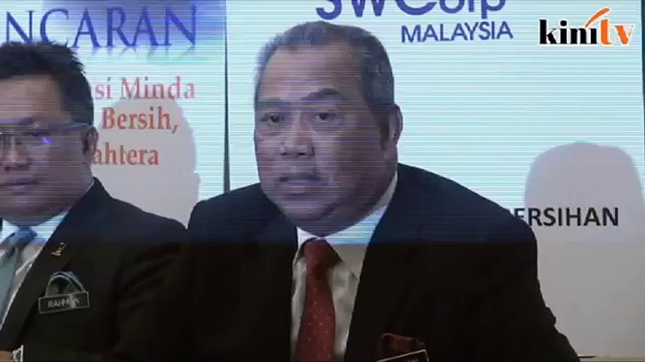 'I thought you understand Bahasa', DPM teases local reporter