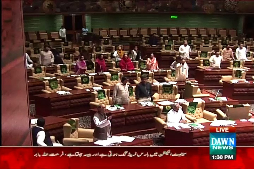 See How MQM Members are Crying and Shouting on PTI,PMLN and PPP Submitting Resolution against Altaf Hussain in Sindh Ass