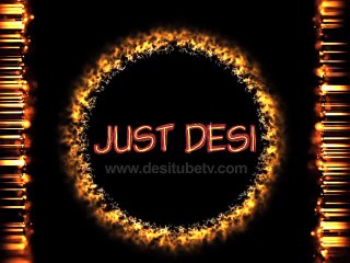 Gorgeous looks and SEXY Appealing Figured Models Doing Sensual Ramp Walk For AAKS Jewels At IIJW 2015