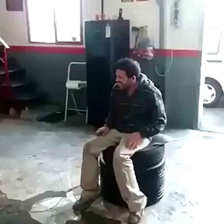very funny experiment In Car Workshop - only on leaklive 