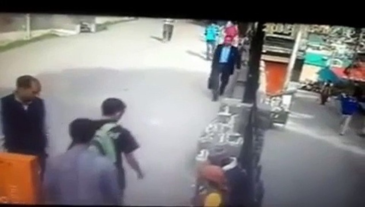 See What Happened when a Guy Showed Middle Finger to Monkey