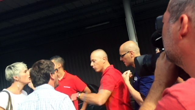 Action syndicale Viande de nulle part , échanges avec le patron de Promocash Rodez