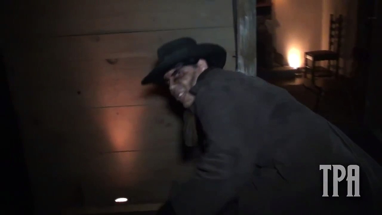 Knott's Scary Farm GUNSLINGER'S GRAVE 2014 POV Flow-Through