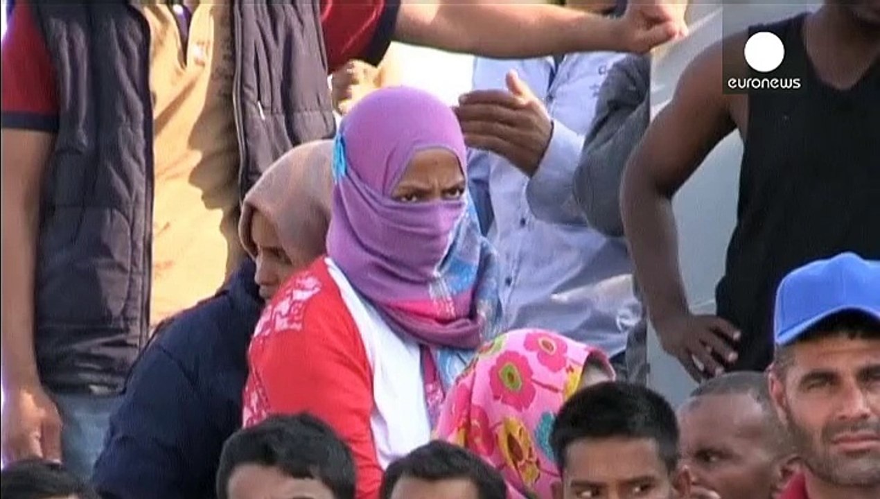 Dramma dei migranti: nuovi sbarchi in Sicilia, in manette 5 presunti scafisti