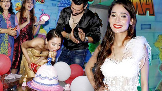 Sara Khan Birthday Bash! | Pics | Pratyusha Banerjee | Ashmit Patel