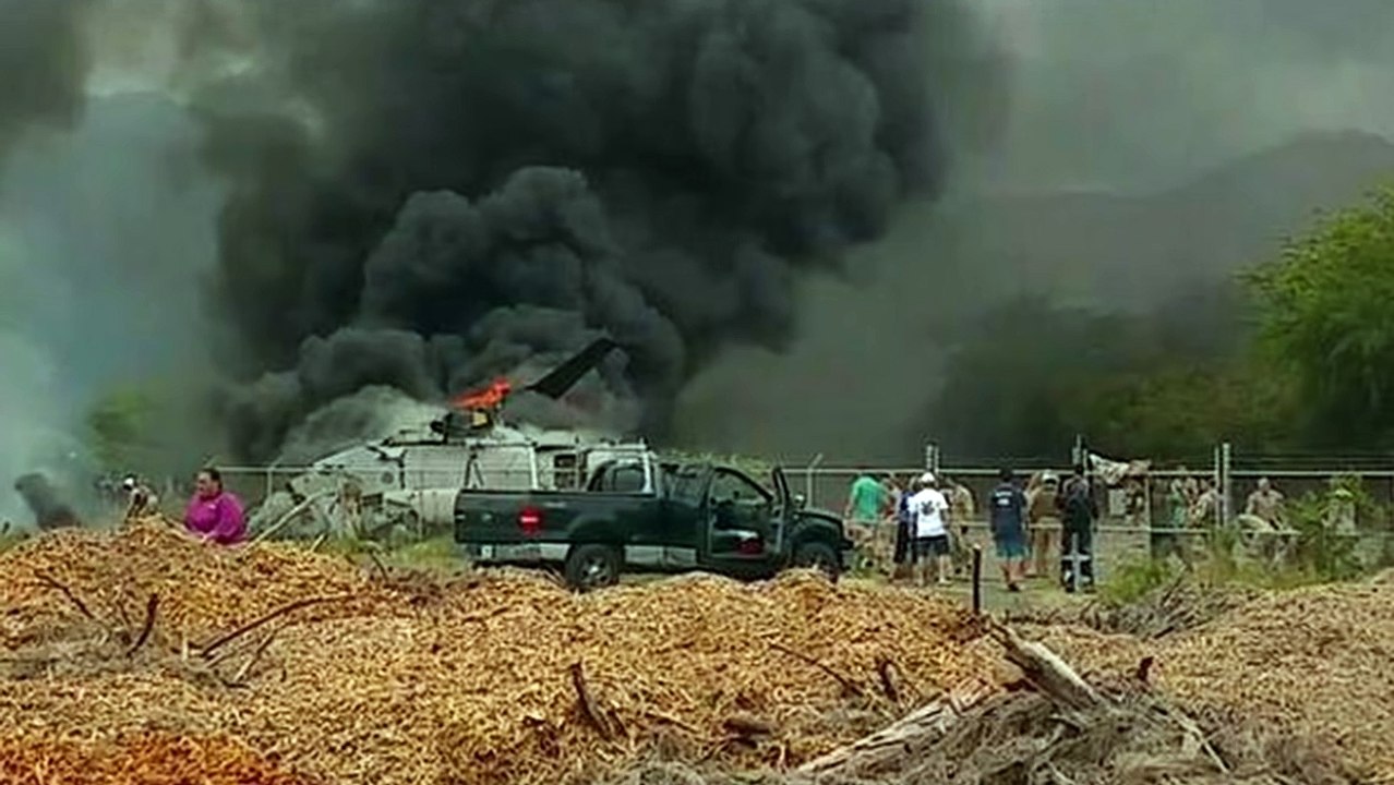 1 Marine Killed, 21 Injured After Military Aircraft Has 'Hard Landing' In Hawaii (720p)