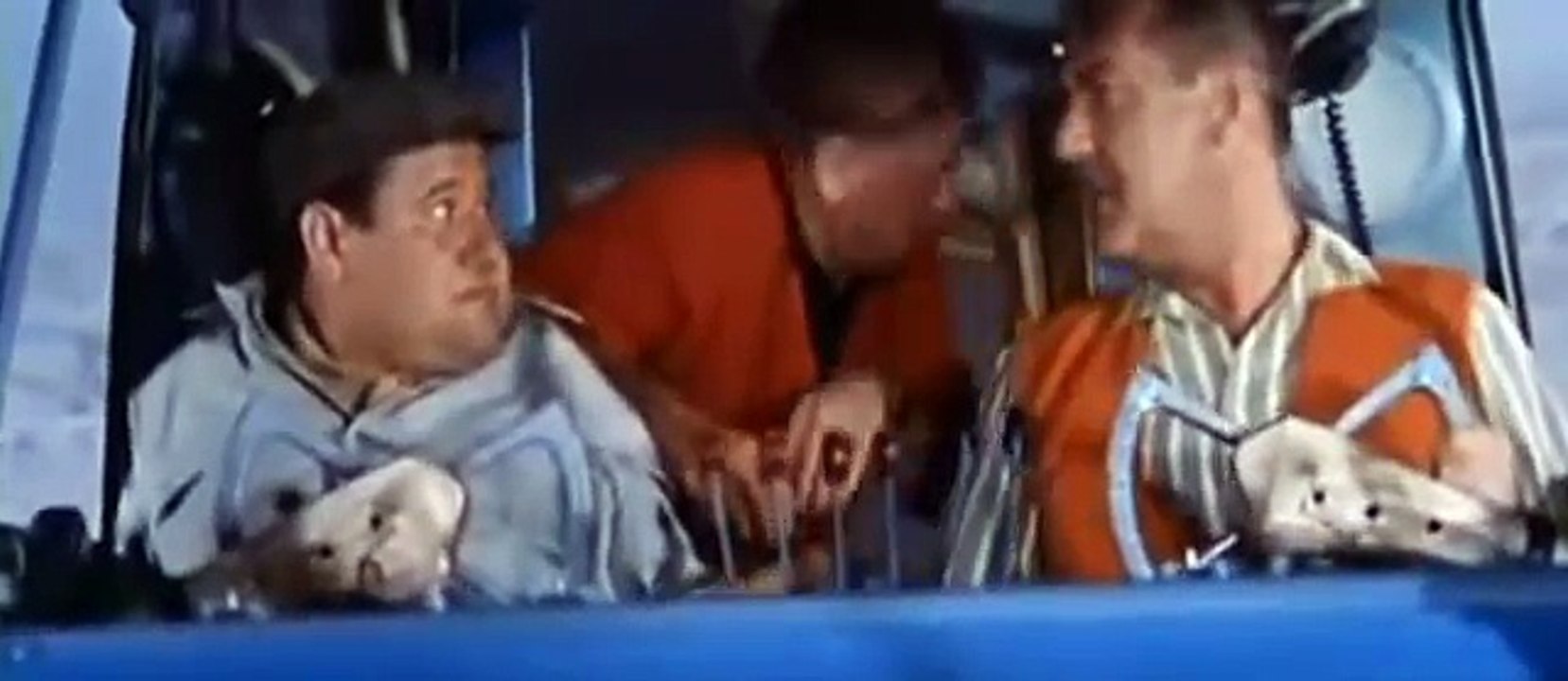 "It's A Mad, Mad, Mad, Mad World" - The Flying Scenes