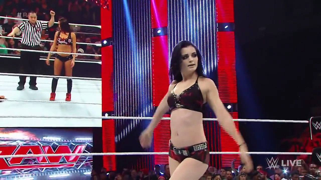 AJ Lee & Brie Bella vs. Paige & Nikki Bella: Raw, Sept. 15, 2014