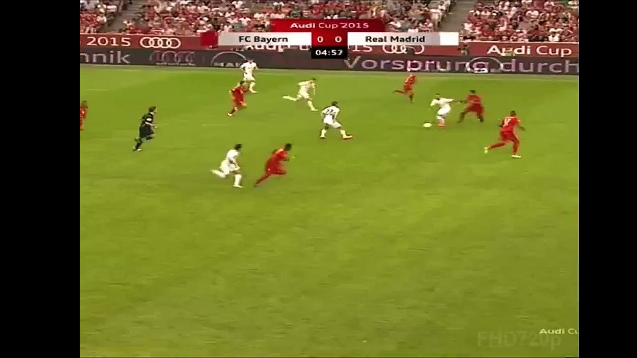Isco destroyed Xabi Alonso and Medhi Benatia with a magical spin