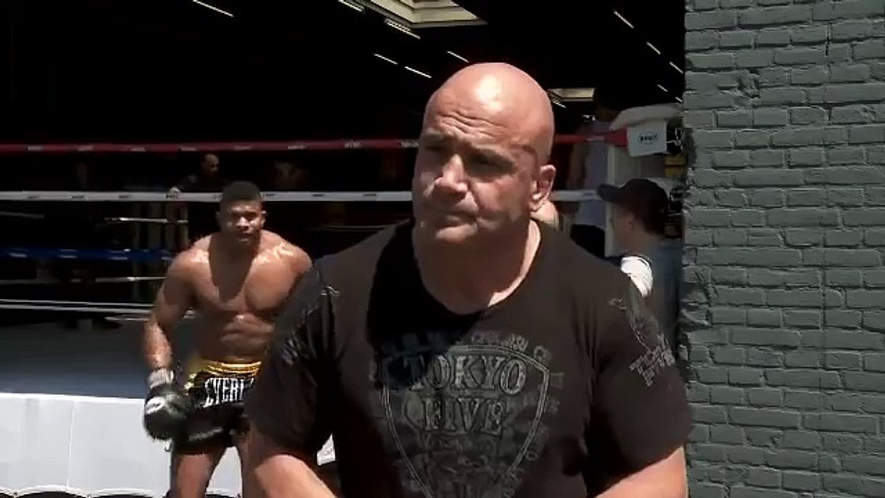Bas Rutten gets ambushed by Alistair Overeem - video Dailymotion