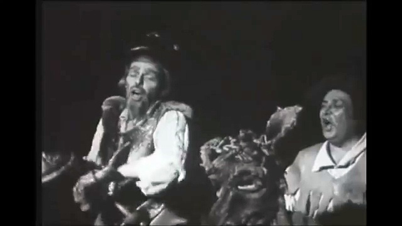 Tout le Monde Est Don Quichotte - Jacques Brel -  L'Homme de la Mancha - Interview