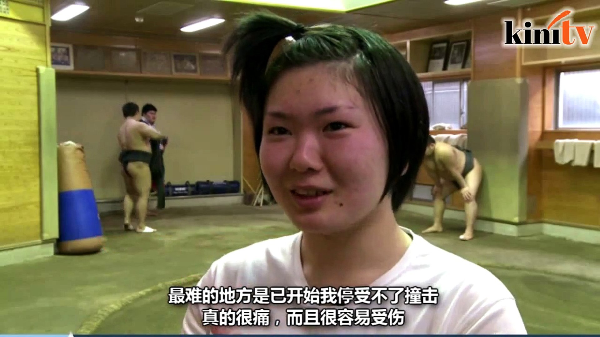 打破'胖男人运动'传统  日女也爱相扑