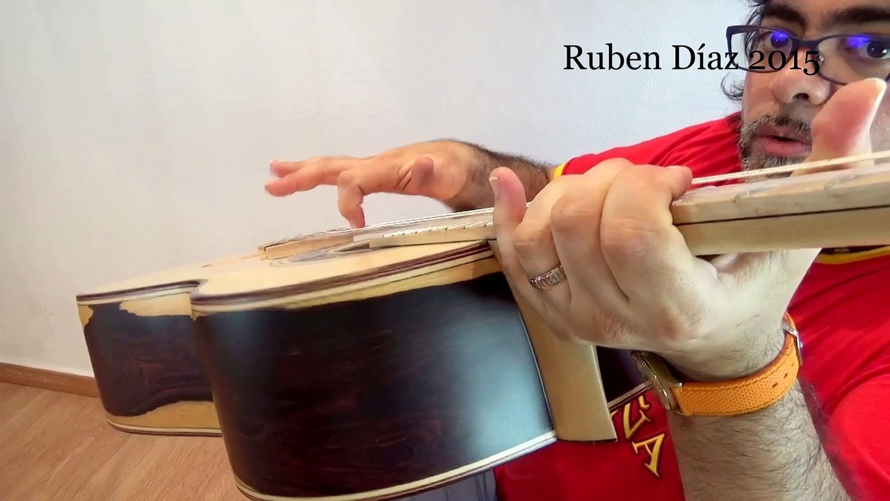 Nails length affect picado posture, angle of attack and sound / Switch habits / Paco de Lucia´s technique Ruben Diaz CFG