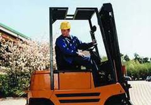 Staplerfahrer Klaus - Der erste Arbeitstag (2000) Full Movie