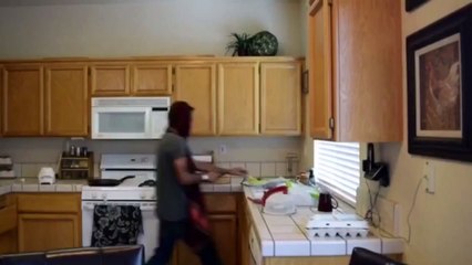 Wrong time to ask your wife for a cup of tea!!