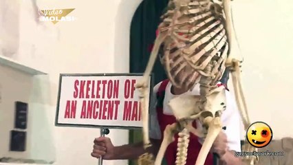 GÖZÜ DÖNMÜŞ İSKELET ŞAKASI