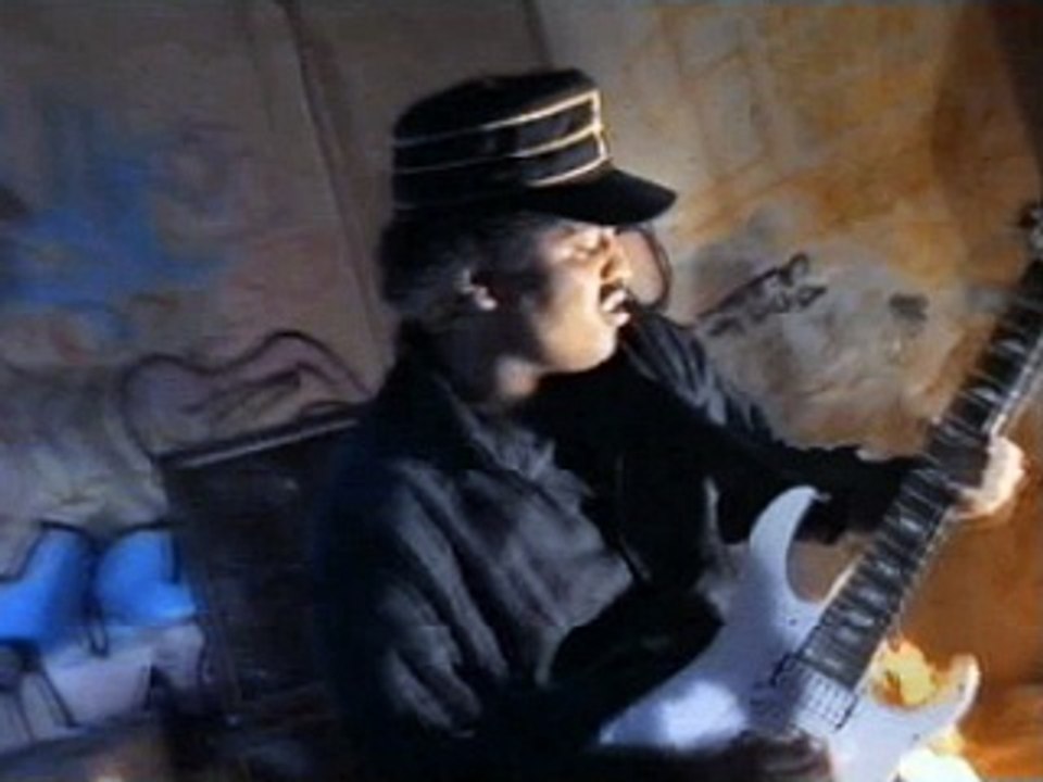 ST - Wiehernde Gitarre