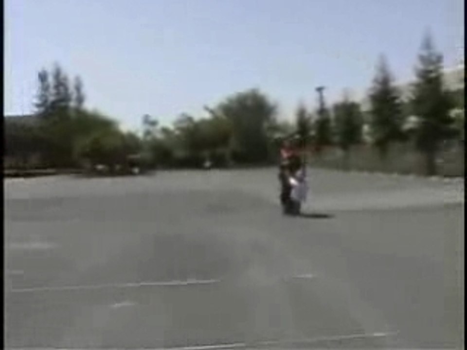 video a regarde moto R1 figuer