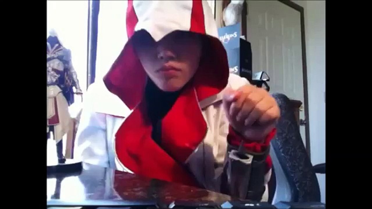 Assassins creed prop hidden blade + costume preview