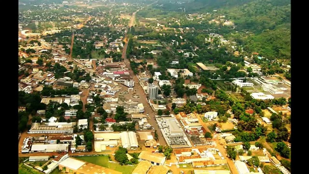 Ouaka Stars (Central African Republic) - Est C Que? (Musique Centrafricaine - 1980s)